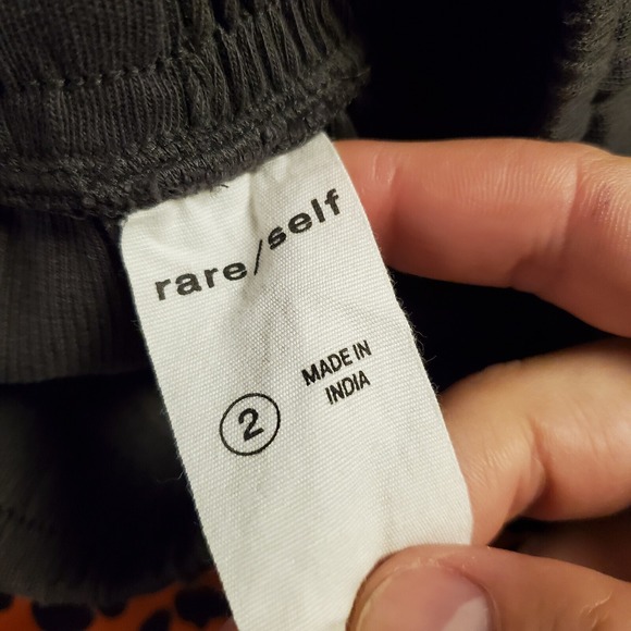 Rare/Self Minimalist Quiet Luxury Ribbed Knit‎ Shorts Black Sanded Size 2 NWT - Picture 3 of 9